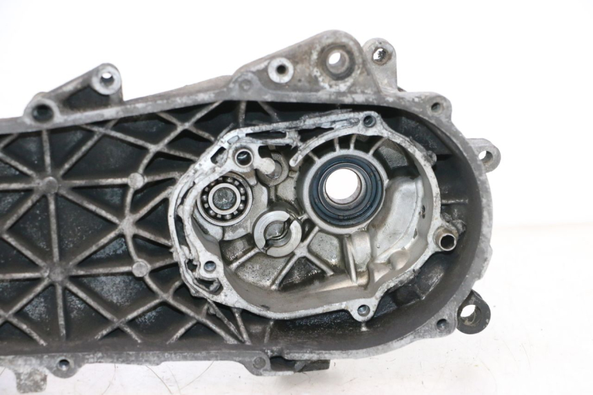 photo de CARTER BAS MOTEUR PEUGEOT VIVACITY 50 (1998 - 2003) - Vue d’ensemble