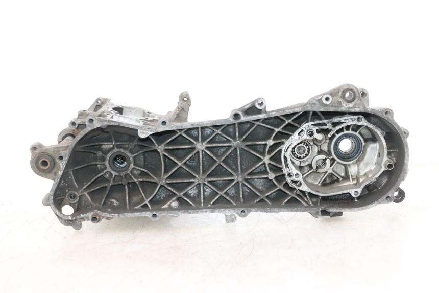 photo de CARTER BAS MOTEUR PEUGEOT VIVACITY 50 (1998 - 2003) - Points de fixation