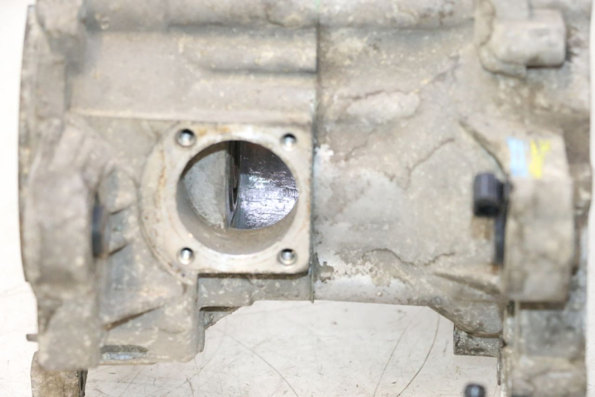 photo de CARTER BAS MOTEUR PEUGEOT VIVACITY 50 (2004 - 2009) - Détails caractéristiques