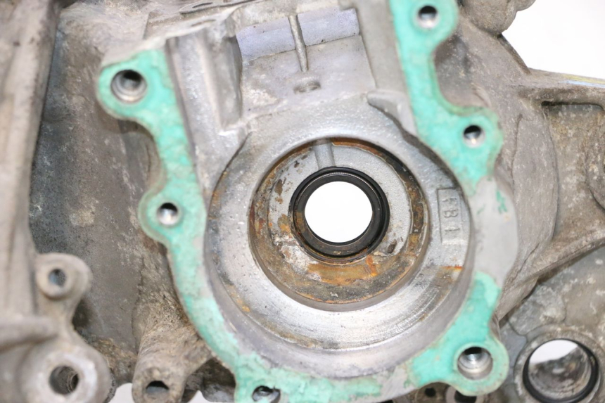 photo de CARTER BAS MOTEUR PEUGEOT VIVACITY 50 (2004 - 2009) - Photo complémentaire