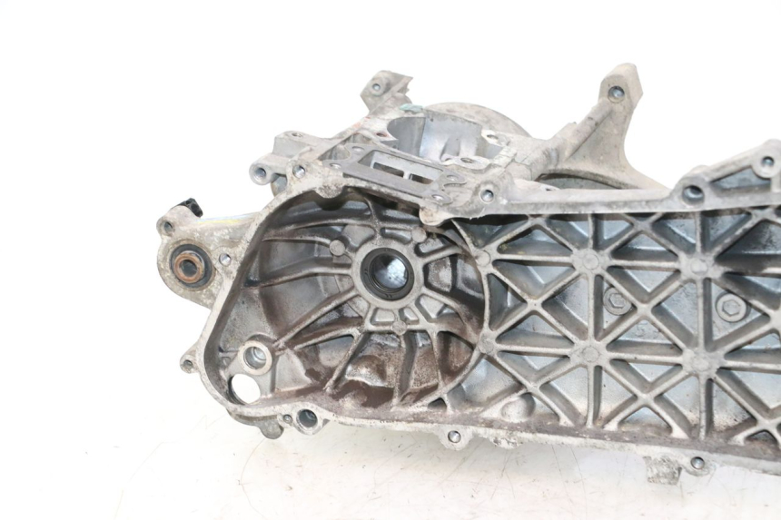photo de CARTER BAS MOTEUR PEUGEOT VIVACITY 50 (2004 - 2009) - État de surface
