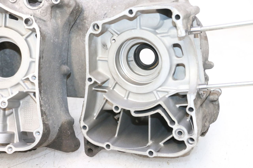 photo de CARTER BAS MOTEUR YAMAHA XMAX X-MAX 125 (2006 - 2009) - Détail de la pièce