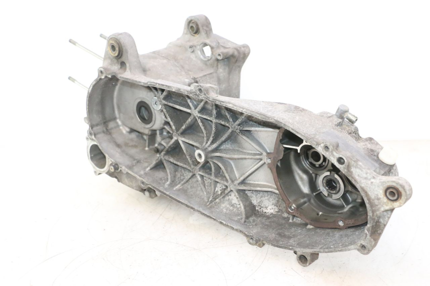 photo de CARTER BAS MOTEUR YAMAHA XMAX X-MAX 125 (2006 - 2009) - Marquages et références
