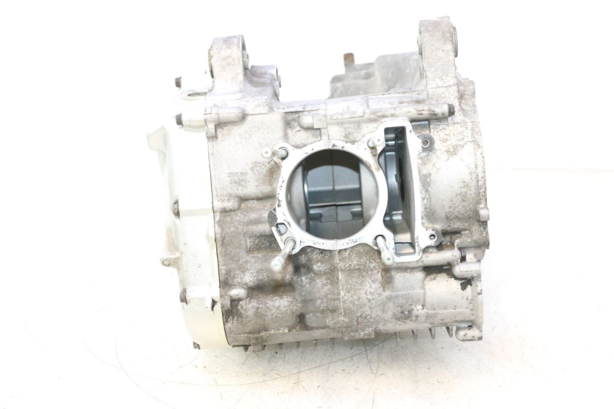 photo de CARTER BAS MOTEUR YAMAHA XMAX X-MAX 125 (2006 - 2009) - Marquages et références