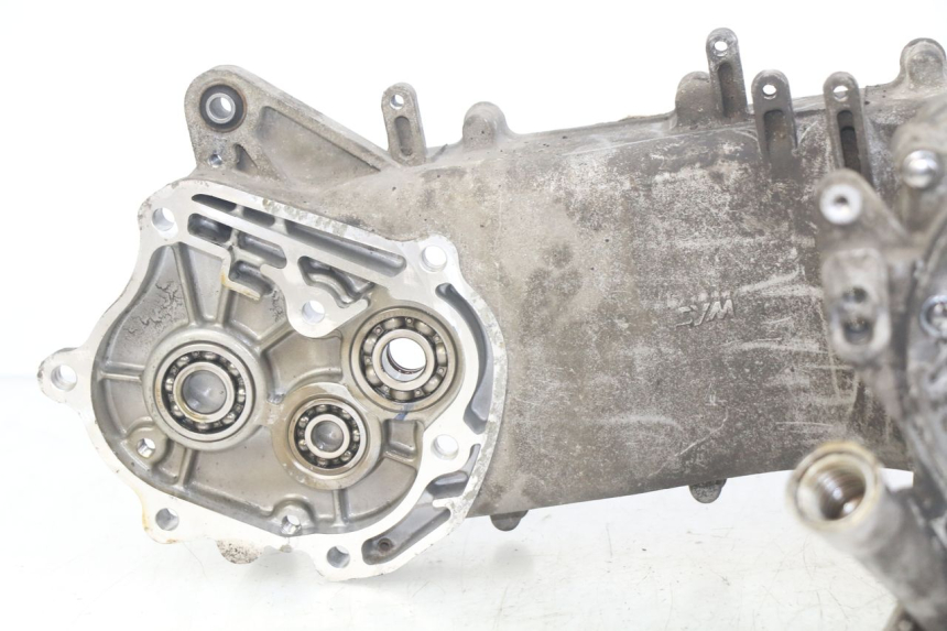 photo de CARTER BAS MOTEUR SYM X-PRO 4T 50 (2014 - 2021) - Points de fixation