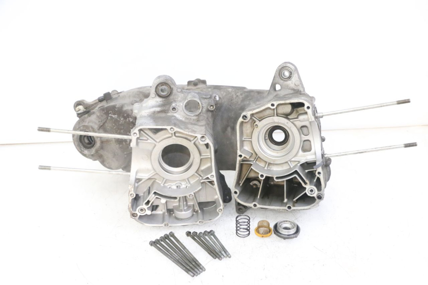 photo de CARTER BAS MOTEUR YAMAHA XMAX X-MAX 125 (2006 - 2009)