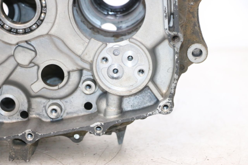 photo de CARTER BAS MOTEUR SMC XROAD 150 - Marquages et références