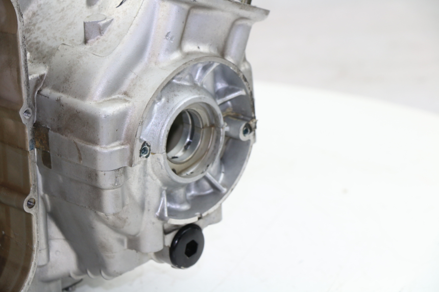photo de CARTER BAS MOTEUR YAMAHA XJS DIVERSION 600 (2000 - 2003)