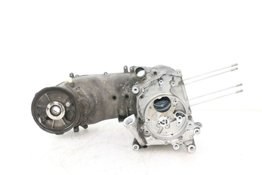 photo de CARTER BAS MOTEUR YAMAHA YP MAJESTY 125 (1998 - 2001) - Vue rapprochée