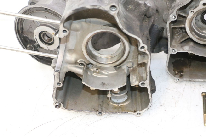 photo de CARTER BAS MOTEUR YAMAHA YP MAJESTY 125 (1998 - 2001) - Inspection visuelle