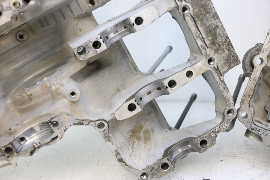 photo de CARTER BAS MOTEUR YAMAHA YZF R GENESIS 750 (1993 - 1998) - Zoom état d’usage