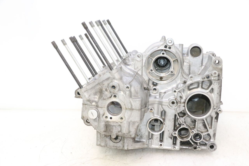 photo de CARTER BAS MOTEUR YAMAHA YZF R GENESIS 750 (1993 - 1998) - État de surface