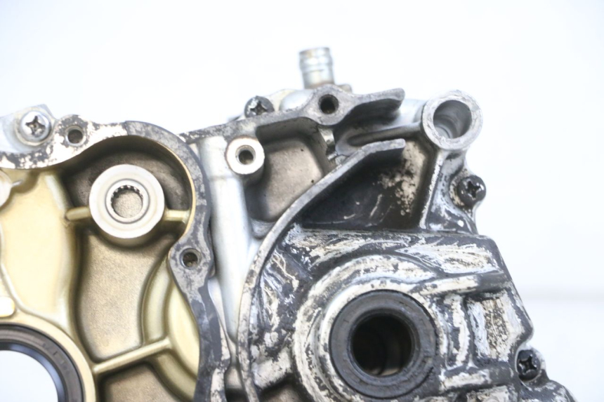 photo de CARTER BAS MOTEUR KYMCO ZING 125 (1997 - 2003) - Zoom composants