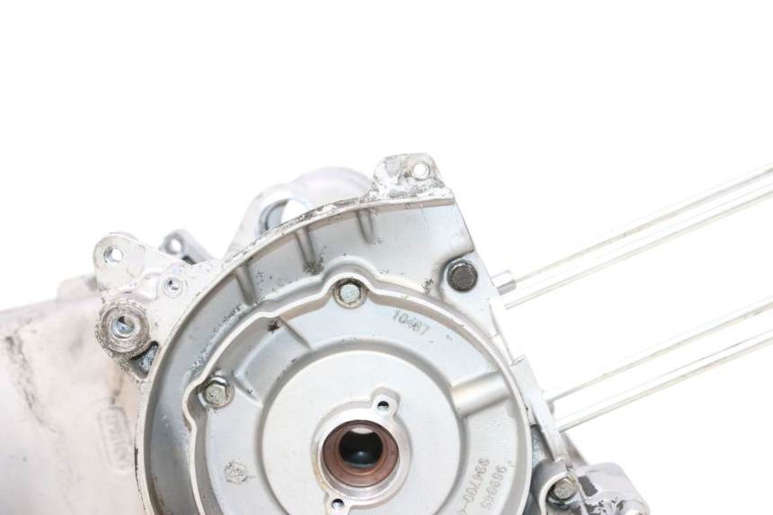 photo de CARTER BAS MOTEUR PIAGGIO ZIP IGET 4T 50 (2021 - 2023) - Photo complémentaire