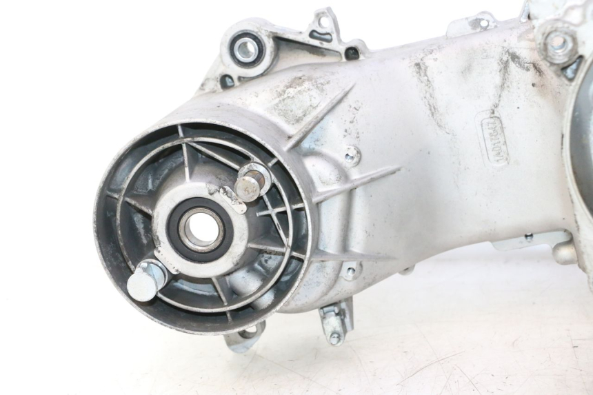 photo de CARTER BAS MOTEUR PIAGGIO ZIP IGET 4T 50 (2021 - 2023) - Angle alternatif