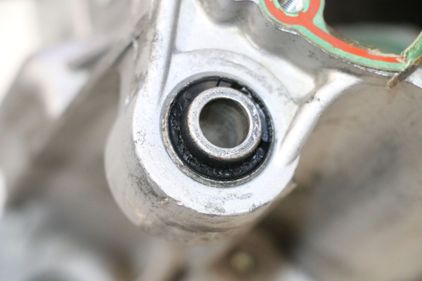 photo de CARTER BAS MOTEUR PIAGGIO ZIP IGET 4T 50 (2021 - 2023) - Autre angle de vue