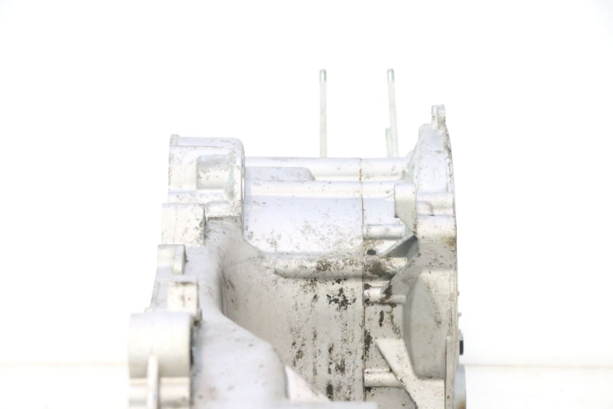 photo de CARTER BAS MOTEUR PIAGGIO ZIP IGET 4T 50 (2021 - 2023) - État de surface