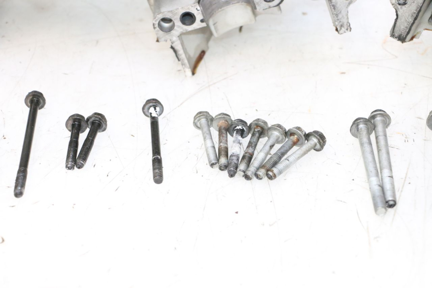 photo de CARTER BAS MOTEUR KAWASAKI ZX-6R ZX6R 600 (2000 - 2002) - Autre angle de vue
