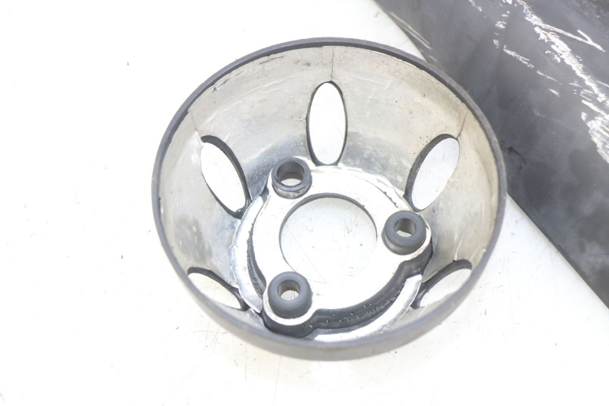 photo de CARTER ECHAPPEMENT KYMCO AGILITY 16+ 4T 50 (2018 - 2023) - Points de fixation