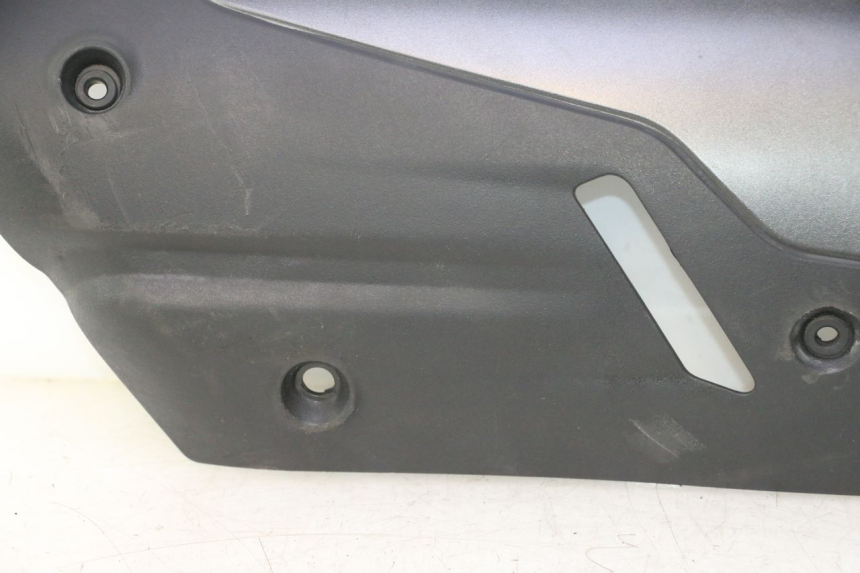 photo de CARTER ECHAPPEMENT PIAGGIO MP3 HPE 530 (2022 - 2026) - Zoom composants