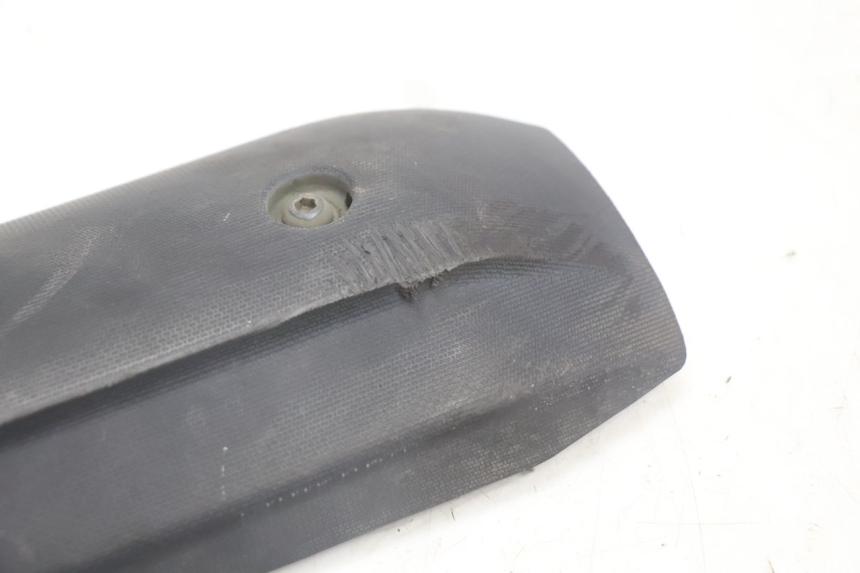 photo de CARTER ECHAPPEMENT YAMAHA X-MAX XMAX 125 (2010 - 2013) - Gros plan technique