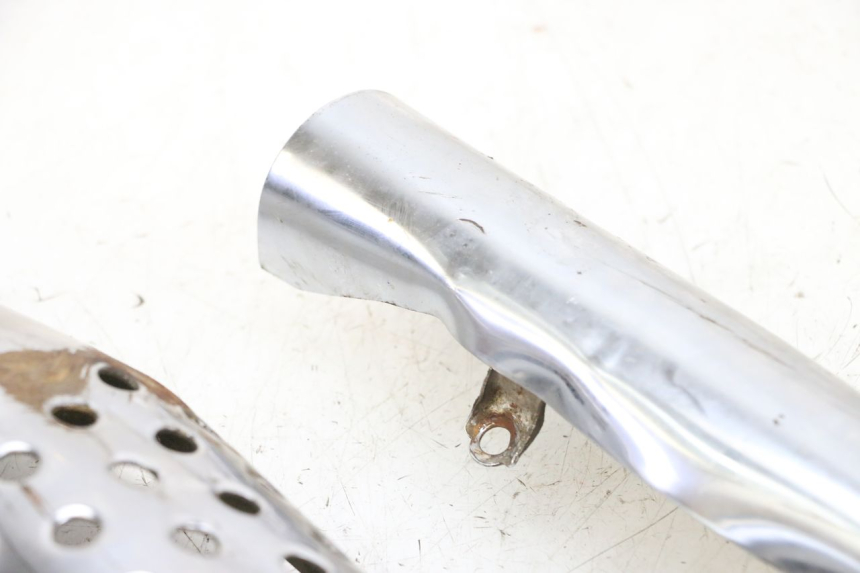 photo de CARTER ECHAPPEMENT KYMCO ZING 125 (1997 - 2003) - Vue rapprochée