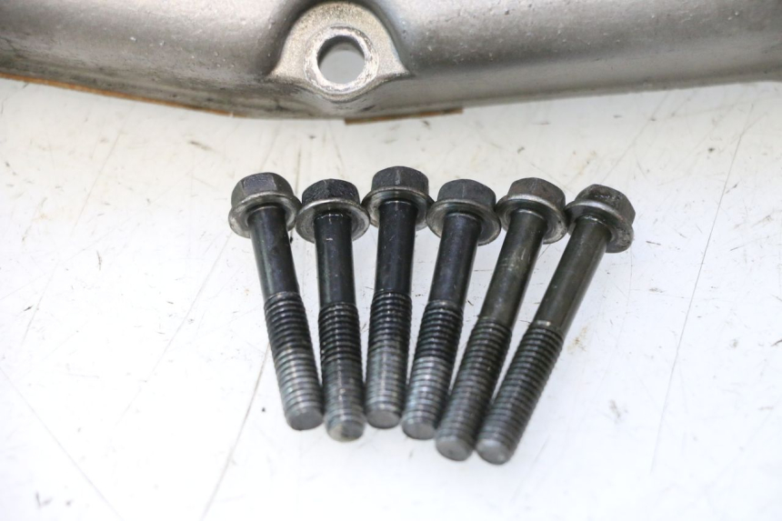 photo de CARTER EMBRAYAGE SUZUKI DR S 600 (1985 - 1989) - Inspection visuelle
