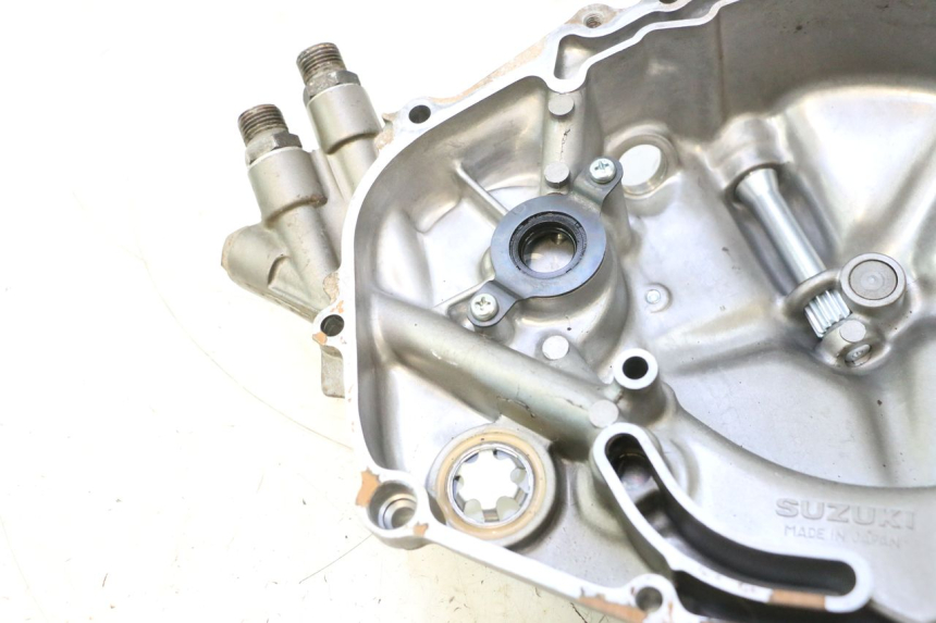 photo de CARTER EMBRAYAGE SUZUKI DR S 600 (1985 - 1989) - Gros plan technique