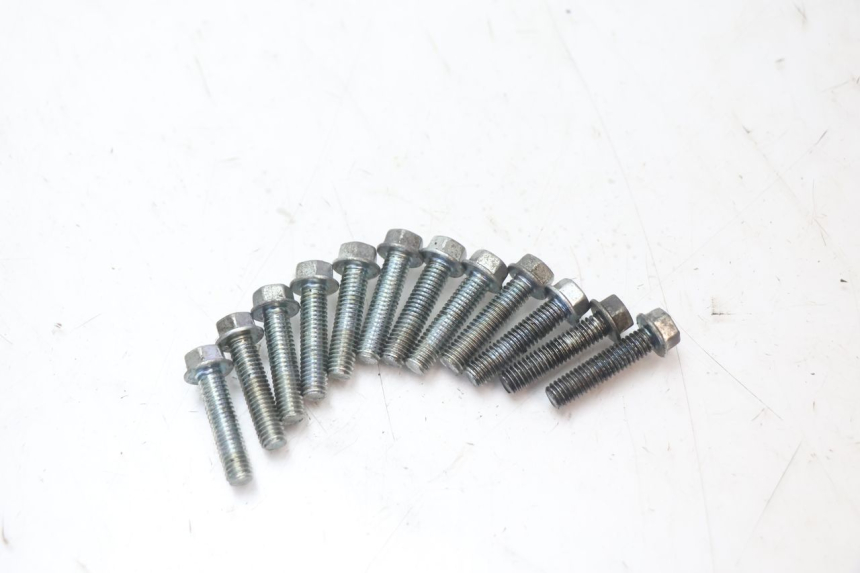 photo de CARTER EMBRAYAGE KAWASAKI ER-6 ER6 N 650 (2005 - 2009) - État de surface