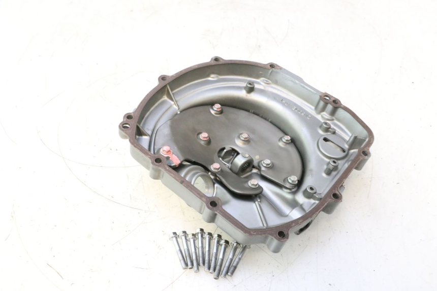 photo de CARTER EMBRAYAGE KAWASAKI ZZR 600 (1995 - 2004) - État de surface