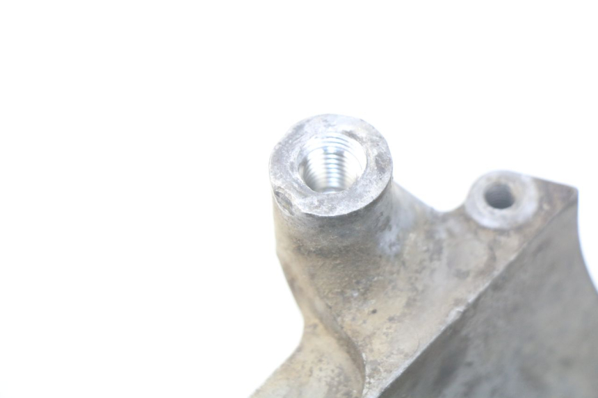 photo de CARTER MOTEUR DROIT MBK BOOSTER SPIRIT NAKED 50 (2004 - 2017) - Points de fixation