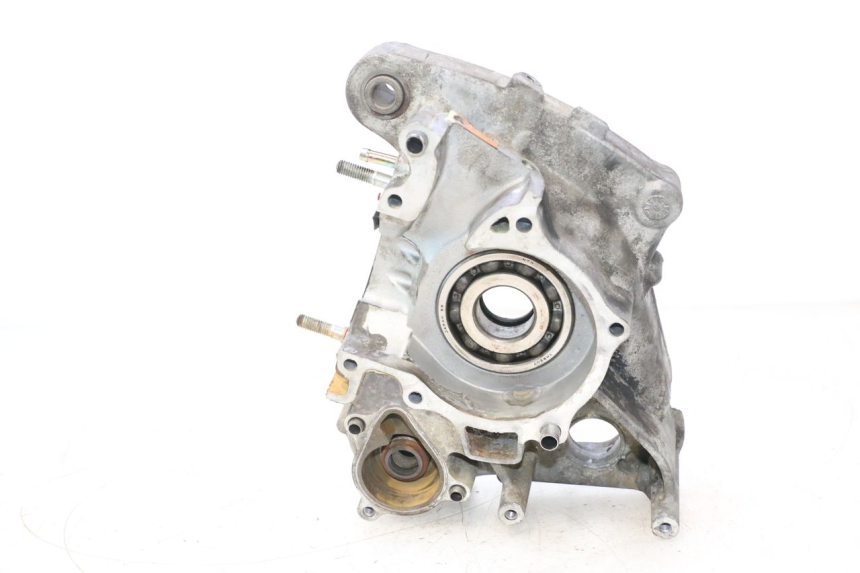 photo de CARTER MOTEUR DROIT HONDA FES PANTHEON 2T 125 (1998 - 2002) - Vue d’ensemble