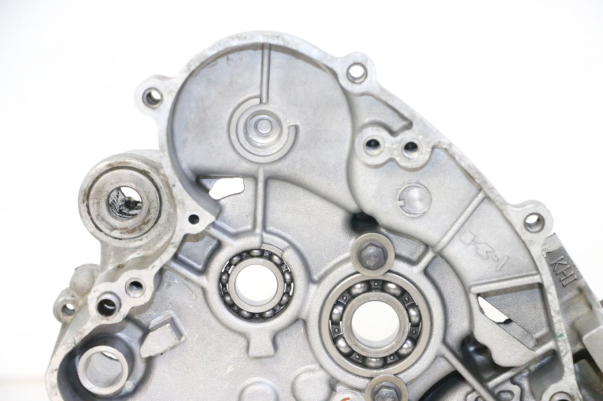 photo de CARTER MOTEUR DROIT KAWASAKI KX 65 (2000 - 2019)