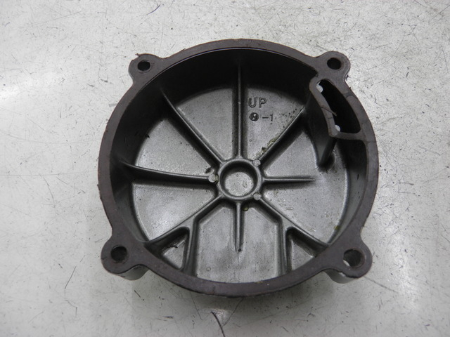 photo de CARTER MOTEUR DROIT KAWASAKI ZZR 600 (1995 - 2004)