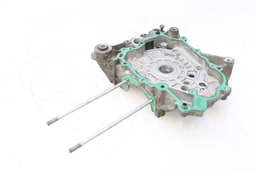 photo de CARTER MOTEUR DROIT PIAGGIO LIBERTY IGET S 125 (2016 - 2020) - Gros plan technique