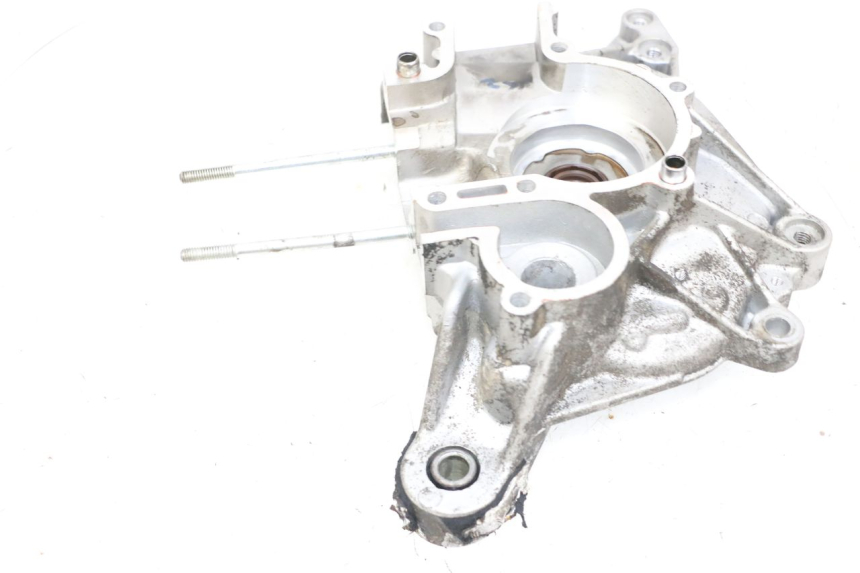 photo de CARTER MOTEUR DROIT PIAGGIO NEW TYPHOON 50 (2018 - 2021) - Gros plan technique