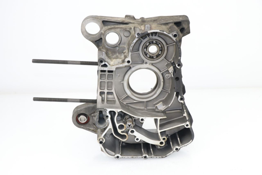 photo de CARTER MOTEUR DROIT PEUGEOT METROPOLIS 400 (2011 - 2016)