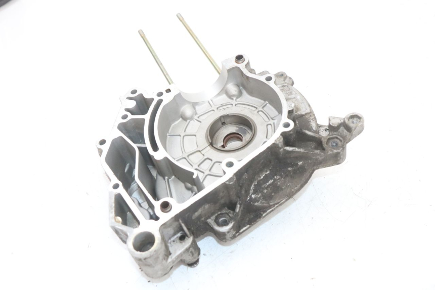 photo de CARTER MOTEUR DROIT PIAGGIO FLY 4T 50 (2004 - 2010)