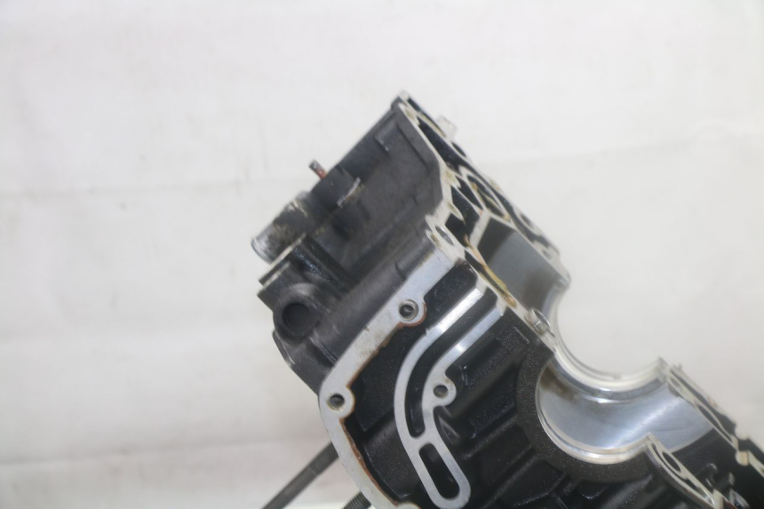 photo de CARTER MOTEUR DROIT BMW R GS 1150 (1999 - 2004)