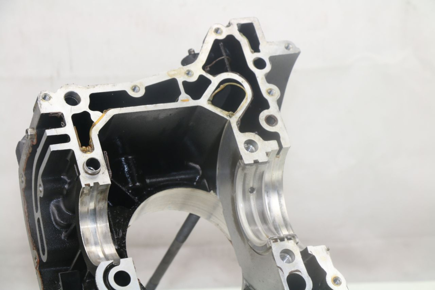 photo de CARTER MOTEUR DROIT BMW R GS 1150 (1999 - 2004)
