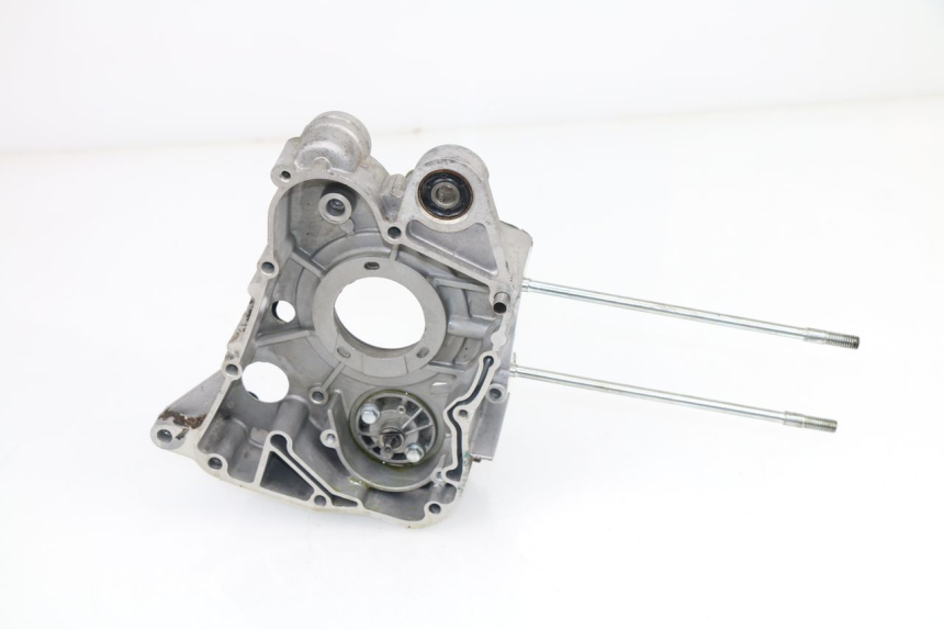 photo de CARTER MOTEUR DROIT RAZZO STEED 125 (2012 - 2018)