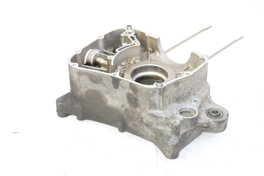 photo de CARTER MOTEUR DROIT YAMAHA X-MAX XMAX 125 (2010 - 2014)