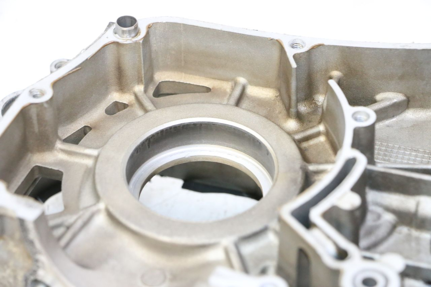 photo de CARTER MOTEUR DROIT YAMAHA X-MAX XMAX 125 (2010 - 2014)