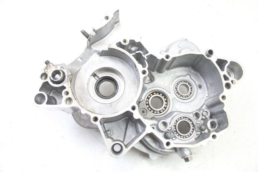 photo de CARTER MOTEUR DROIT YAMAHA YZ 125 (2006 - 2016)