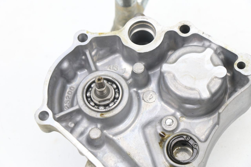 photo de CARTER MOTEUR DROIT YAMAHA YZF YZ-F 450 (2006 - 2009) - Autre angle de vue
