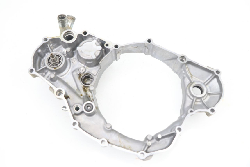 photo de CARTER MOTEUR DROIT YAMAHA YZF YZ-F 450 (2006 - 2009) - Gros plan technique