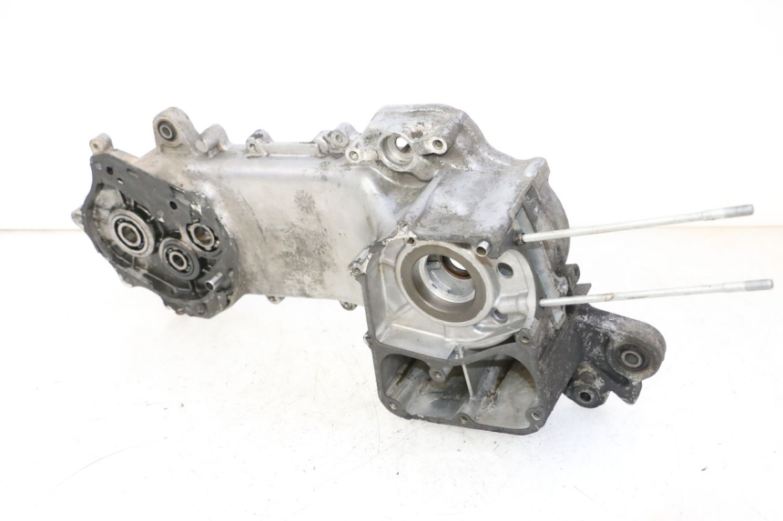 photo de CARTER MOTEUR GAUCHE KYMCO AGILITY 4T 50 (2005 - 2018)