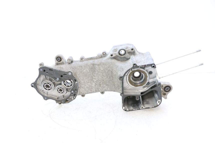 photo de CARTER MOTEUR GAUCHE KYMCO AGILITY 4T 50 (2005 - 2018) - Points de fixation