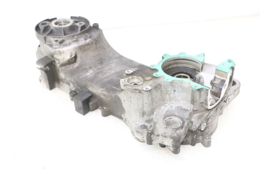 photo de CARTER MOTEUR GAUCHE PEUGEOT CITYSTAR 2T 50 (2018 - 2021) - Détail de la pièce