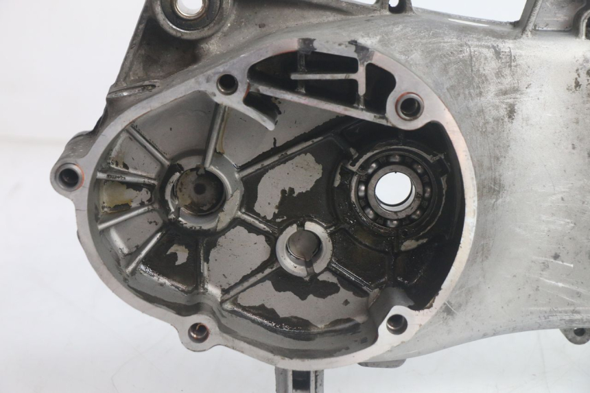 photo de CARTER MOTEUR GAUCHE PIAGGIO FLY 2T 50 (2004 - 2017) - Vue d’ensemble